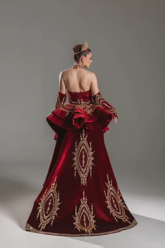 Kat Kat Kloş Etekli, Bedeni Korsaj, Payet Dantelli Abiye Model